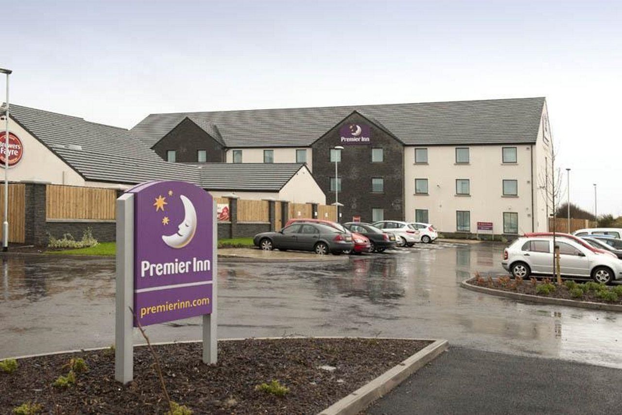 Premier Inn Derry / Londonderry ภายนอก รูปภาพ