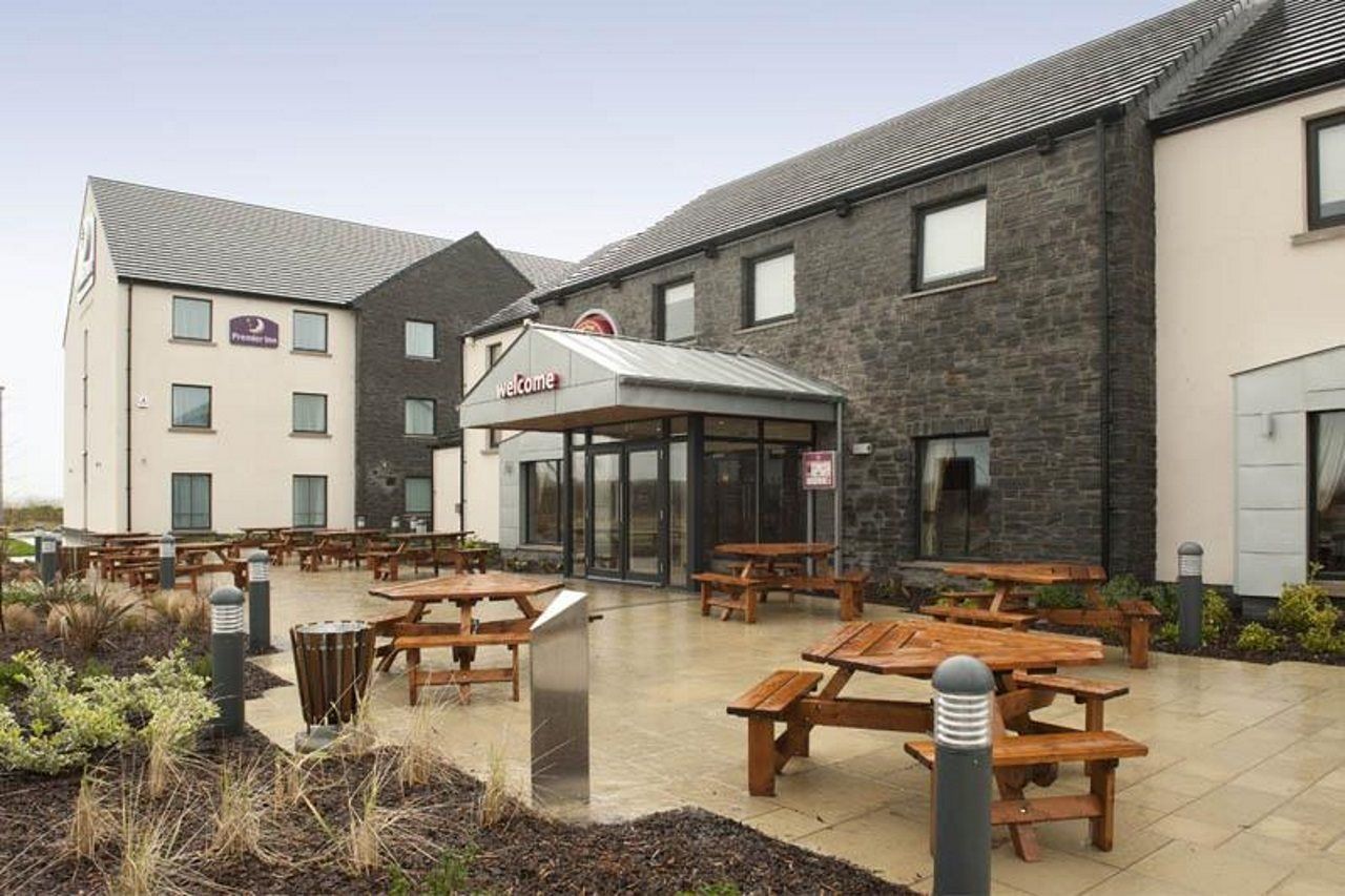 Premier Inn Derry / Londonderry ภายนอก รูปภาพ