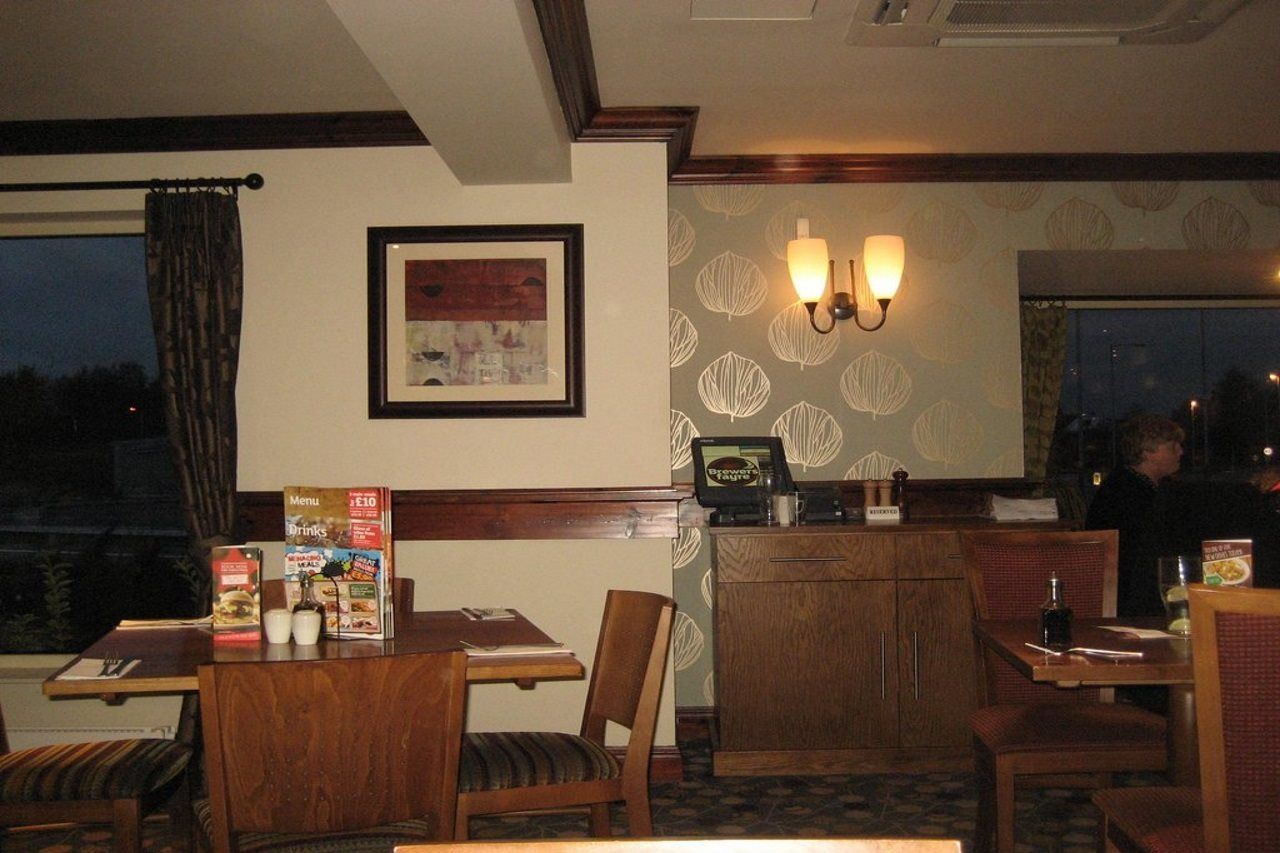 Premier Inn Derry / Londonderry ภายนอก รูปภาพ