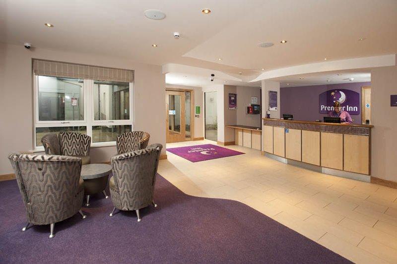 Premier Inn Derry / Londonderry ภายนอก รูปภาพ